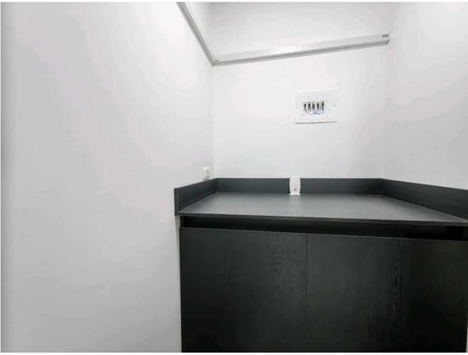 Oficina en venta en Laureles, Medellín, 30 m² · foto 2 de 9