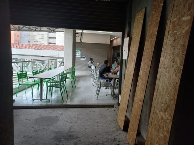 Local en venta en Boston, Medellín, 23 m² · foto 4 de 4