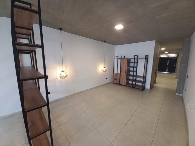 Apartamento de 1 alcoba en venta en Laureles, Medellín, 83 m² · foto 5 de 9
