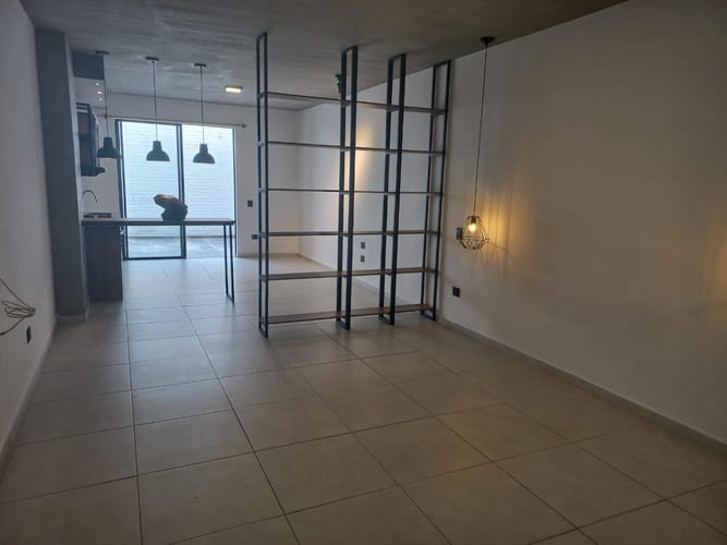Apartamento de 1 alcoba en venta en Laureles, Medellín, 83 m² · foto 6 de 9