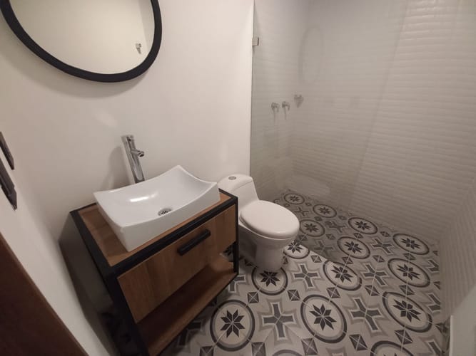 Apartamento de 1 alcoba en venta en Laureles, Medellín, 83 m² · foto 7 de 9