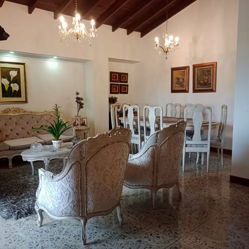 Apartamento de 3 alcobas en venta en Laureles, Medellín, 162 m² · foto 3 de 23