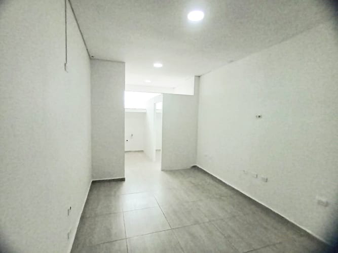 Local en venta en La Matuna, Cartagena, 24 m² · foto 4 de 5