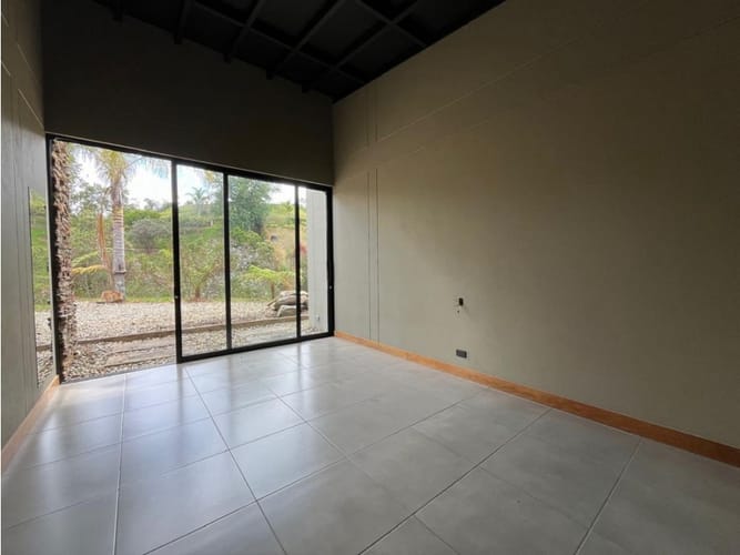 Casa de 3 alcobas en arriendo en Rionegro, 230 m² · foto 8 de 14
