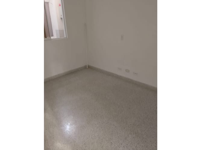 Apartamento de 3 alcobas en venta en Los Angeles, Medellín, 74 m² · foto 6 de 8