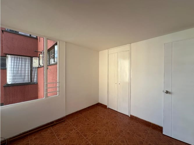 Apartamento de 3 alcobas en venta en San Rafael, Bogotá, 68 m² · foto 6 de 24