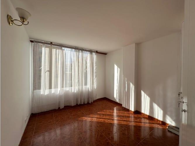 Apartamento de 3 alcobas en venta en San Rafael, Bogotá, 68 m² · foto 8 de 24