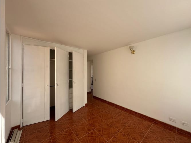Apartamento de 3 alcobas en venta en San Rafael, Bogotá, 68 m² · foto 9 de 24