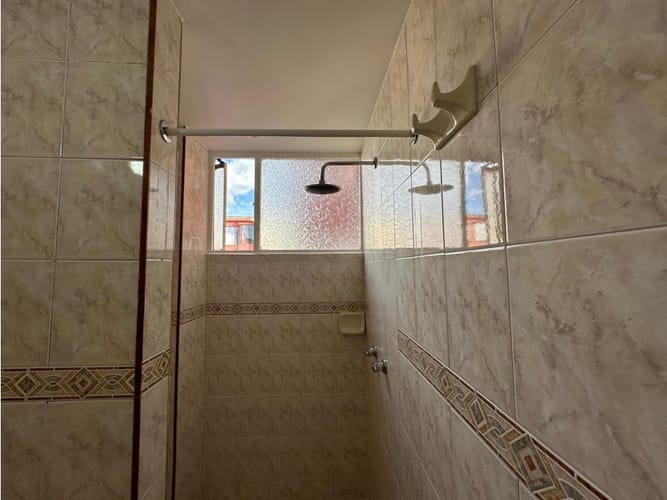 Apartamento de 3 alcobas en venta en San Rafael, Bogotá, 68 m² · foto 23 de 24