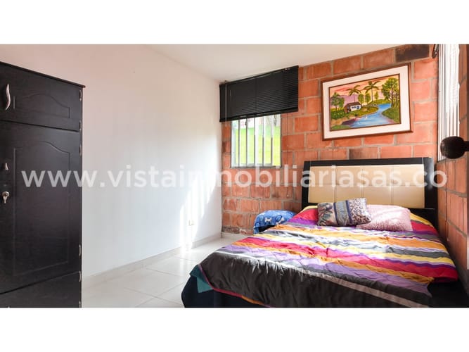 Apartamento de 2 alcobas en venta en Las Colinas, Manizales, 43 m² · foto 2 de 5