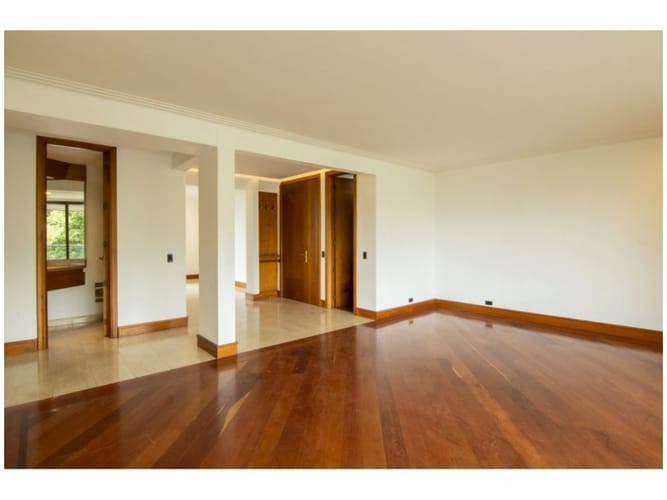 Apartaestudio en venta en El Castillo, Medellín, 180 m² · foto 4 de 24