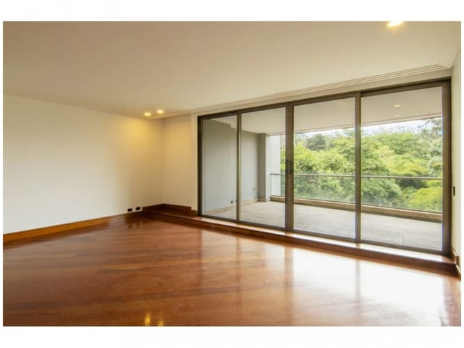 Apartaestudio en venta en El Castillo, Medellín, 180 m² · foto 5 de 24