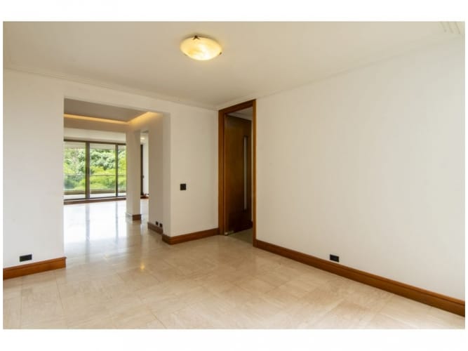 Apartaestudio en venta en El Castillo, Medellín, 180 m² · foto 7 de 24