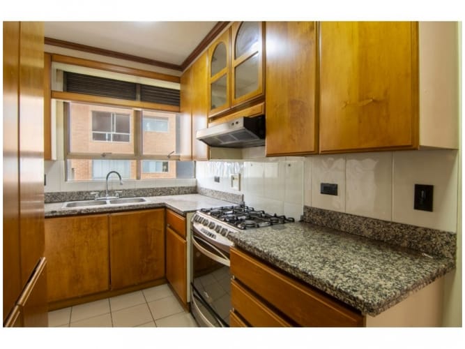 Apartaestudio en venta en El Castillo, Medellín, 180 m² · foto 10 de 24
