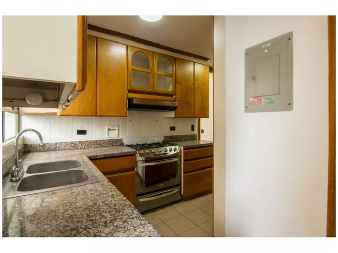 Apartaestudio en venta en El Castillo, Medellín, 180 m² · foto 11 de 24