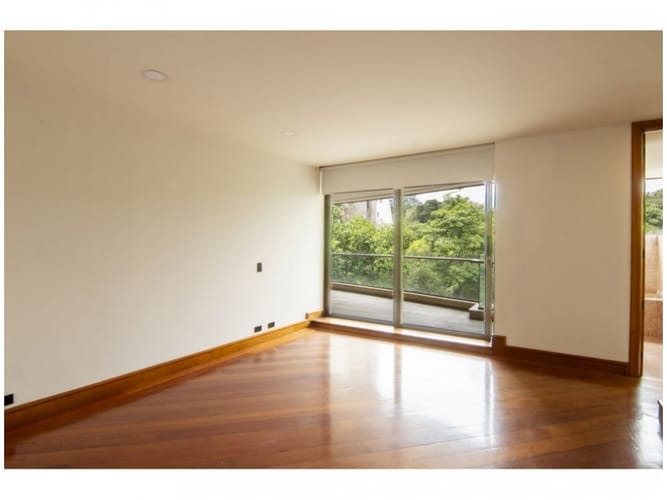 Apartaestudio en venta en El Castillo, Medellín, 180 m² · foto 12 de 24
