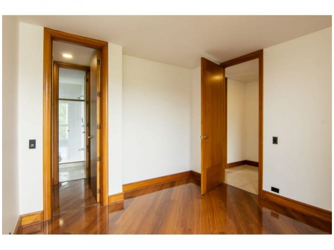 Apartaestudio en venta en El Castillo, Medellín, 180 m² · foto 16 de 24