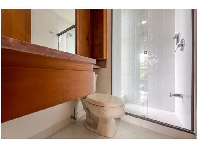 Apartaestudio en venta en El Castillo, Medellín, 180 m² · foto 22 de 24
