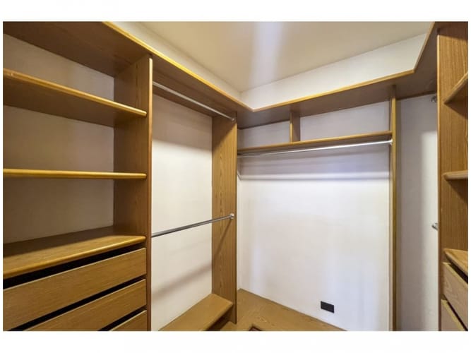 Apartaestudio en venta en El Castillo, Medellín, 180 m² · foto 24 de 24
