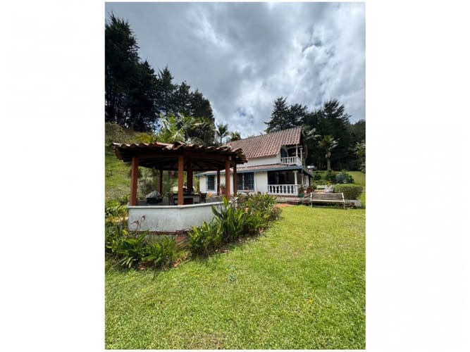 Casa de 4 alcobas en venta en El Chuscal, El Retiro · foto 16 de 24