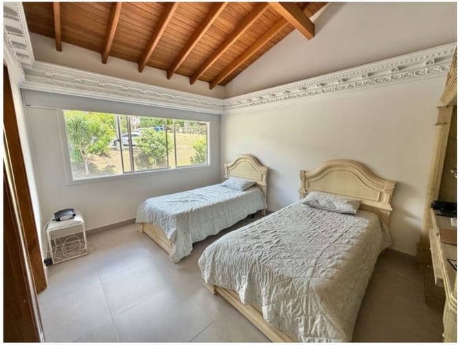 Casa de 4 alcobas en venta en El Poblado, Medellín, 265 m² · foto 23 de 23