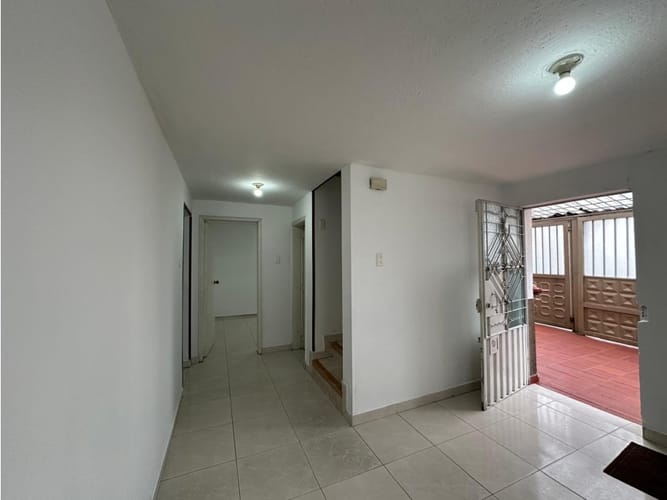 Casa de 7 alcobas en venta en Bonanza, Bogotá, 265 m² · foto 12 de 24