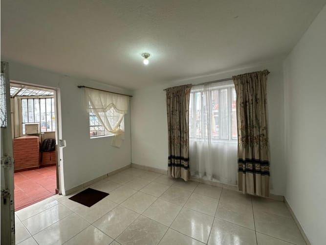 Casa de 7 alcobas en venta en Bonanza, Bogotá, 265 m² · foto 13 de 24