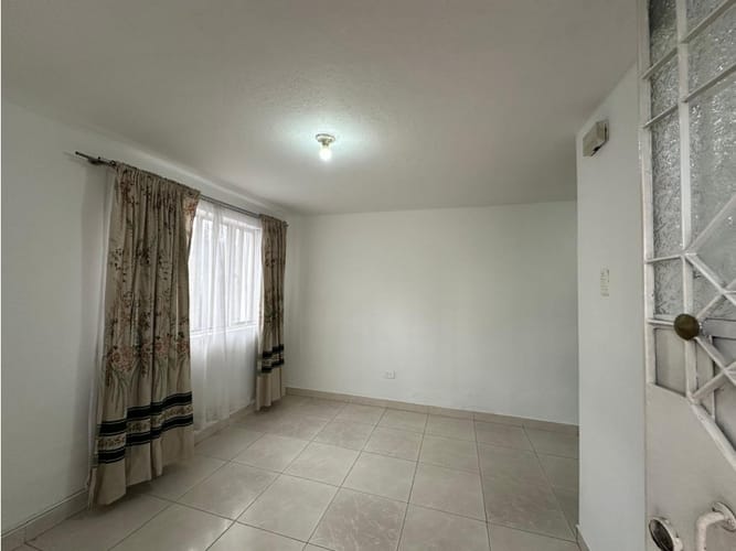 Casa de 7 alcobas en venta en Bonanza, Bogotá, 265 m² · foto 14 de 24