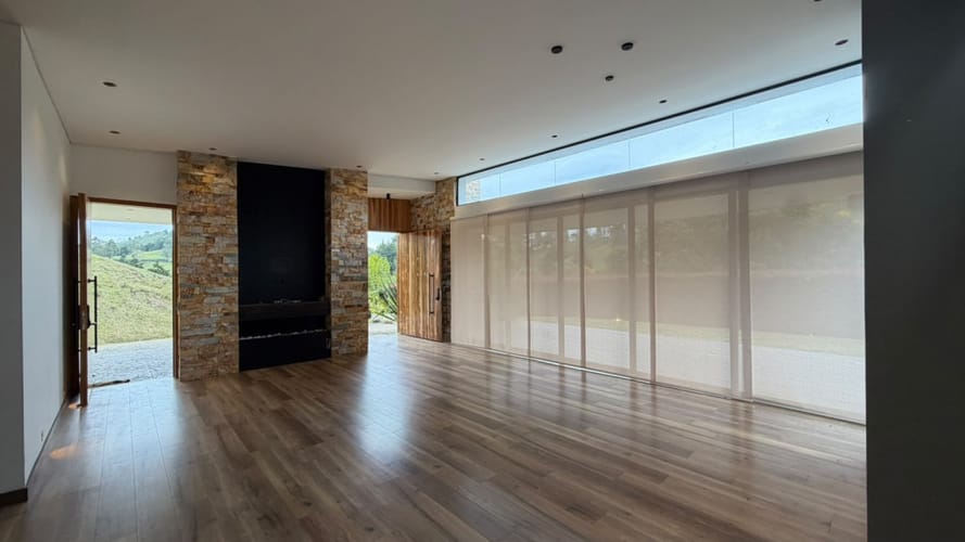 Casa de 3 alcobas en arriendo en El Tambo, La Ceja, 350 m² · foto 3 de 24