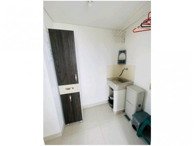 Apartamento de 3 alcobas en venta en La Mota, Medellín, 90 m² · foto 2 de 14