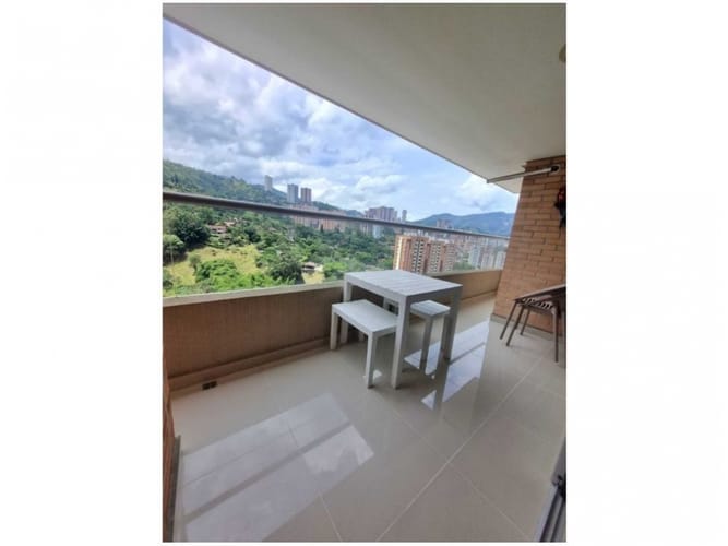 Apartamento de 3 alcobas en venta en Mayorca, Sabaneta, 83 m² · foto 2 de 20