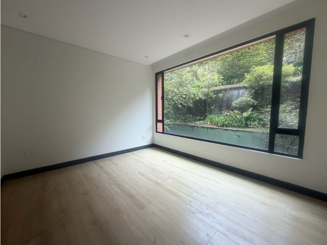 Apartamento de 4 alcobas en venta en Santa Barbara, Bogotá, 455 m² · foto 13 de 24