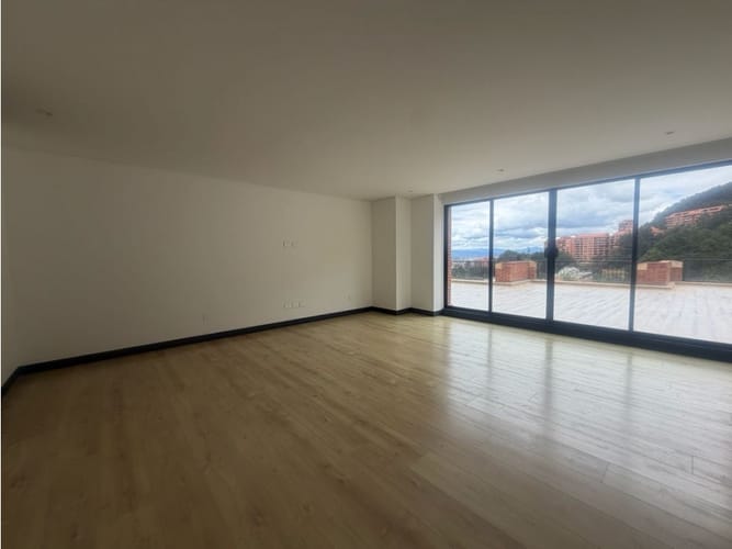 Apartamento de 4 alcobas en venta en Santa Barbara, Bogotá, 455 m² · foto 17 de 24