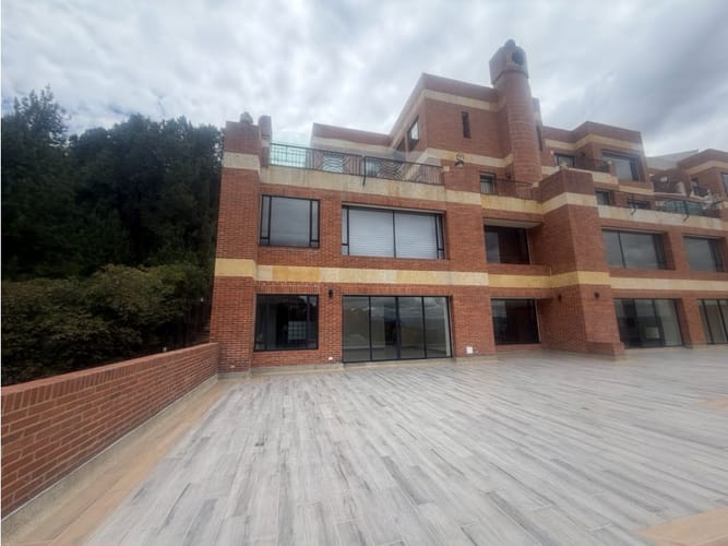 Apartamento de 4 alcobas en venta en Santa Barbara, Bogotá, 455 m² · foto 21 de 24