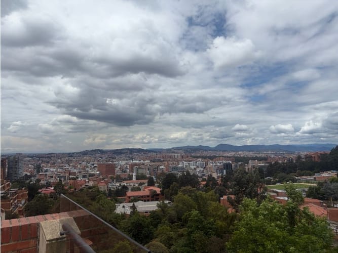 Apartamento de 4 alcobas en venta en Santa Barbara, Bogotá, 455 m² · foto 23 de 24