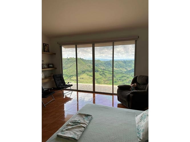 Casa de 3 alcobas en arriendo en Cerritos, Pereira, 401 m² · foto 6 de 24