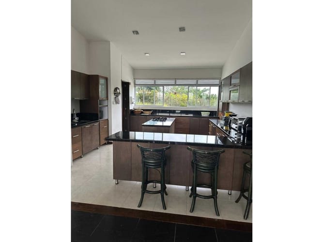 Casa de 3 alcobas en arriendo en Cerritos, Pereira, 401 m² · foto 14 de 24
