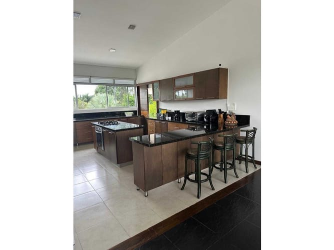 Casa de 3 alcobas en arriendo en Cerritos, Pereira, 401 m² · foto 16 de 24