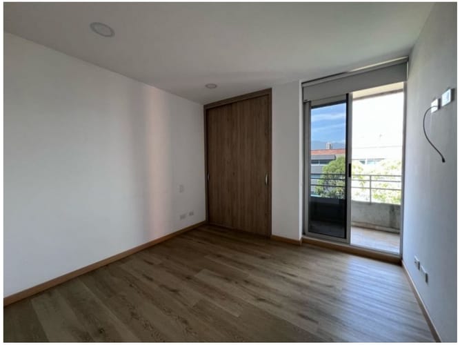 Apartamento de 3 alcobas en venta en El Tesoro, Medellín, 114 m² · foto 10 de 23