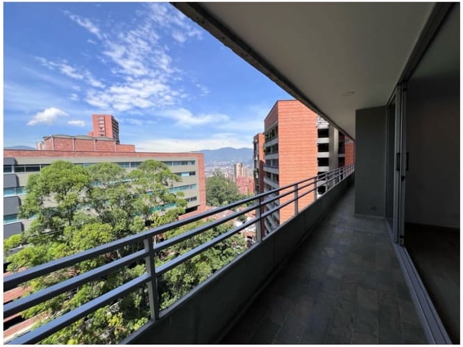 Apartamento de 3 alcobas en venta en El Tesoro, Medellín, 114 m² · foto 14 de 23