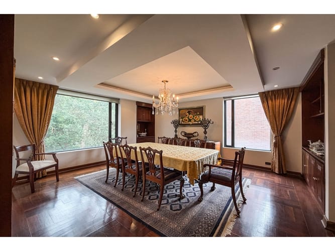 Apartamento de 4 alcobas en venta en Los Rosales, Bogotá, 454 m² · foto 10 de 24