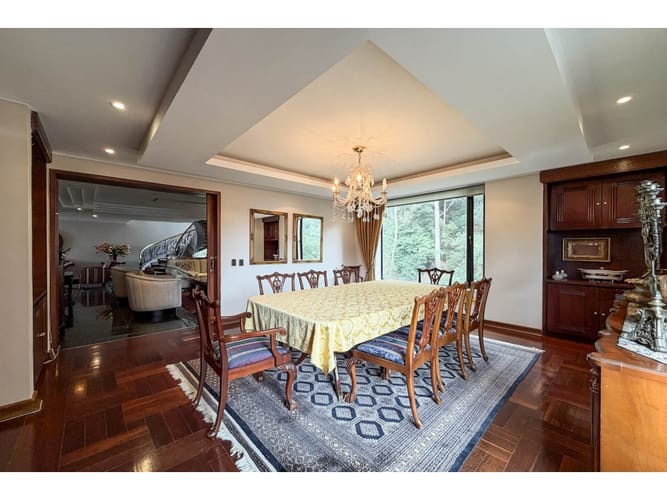 Apartamento de 4 alcobas en venta en Los Rosales, Bogotá, 454 m² · foto 11 de 24