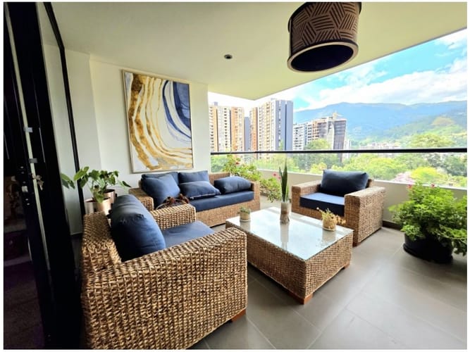 Apartamento de 3 alcobas en venta en Loma De Las Brujas, Envigado, 186 m² · foto 7 de 14