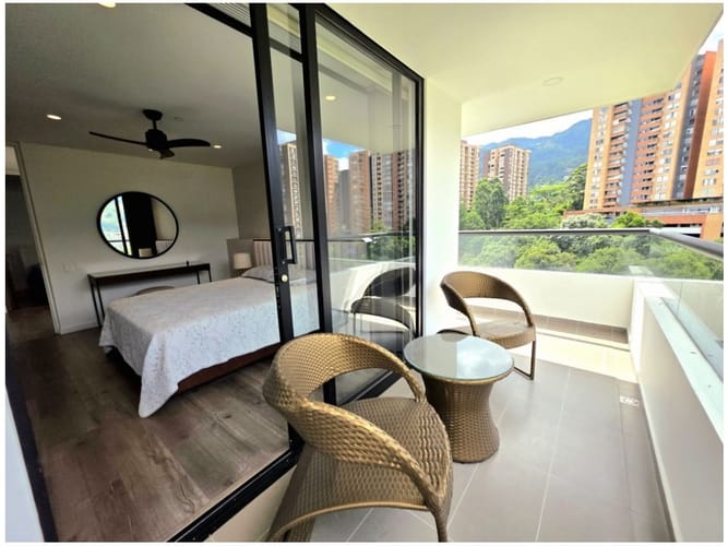 Apartamento de 3 alcobas en venta en Loma De Las Brujas, Envigado, 186 m² · foto 14 de 14