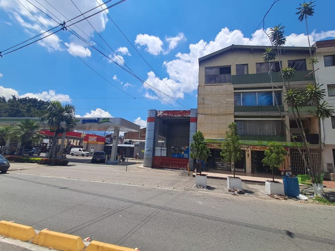 Local en arriendo en Estadio, Medellín, 100 m² · foto 3 de 9