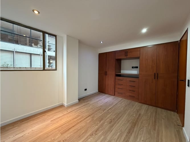 Apartamento de 3 alcobas en venta en Cedritos, Bogotá, 91 m² · foto 4 de 20