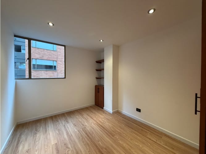Apartamento de 3 alcobas en venta en Cedritos, Bogotá, 91 m² · foto 5 de 20