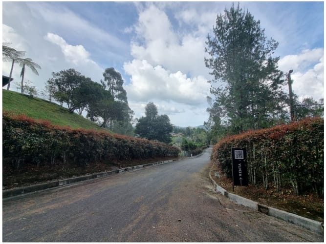 Lote en venta en Las Palmas, Envigado, 4476 m² · foto 2 de 10