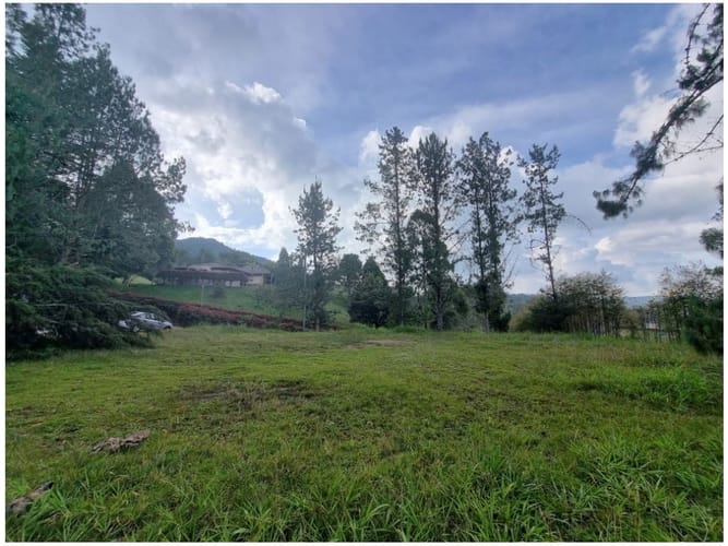 Lote en venta en Las Palmas, Envigado, 4476 m² · foto 4 de 10