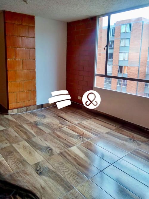 Apartamento de 3 alcobas en venta en Eduardo Puyana, Soacha, 55 m² · foto 2 de 9